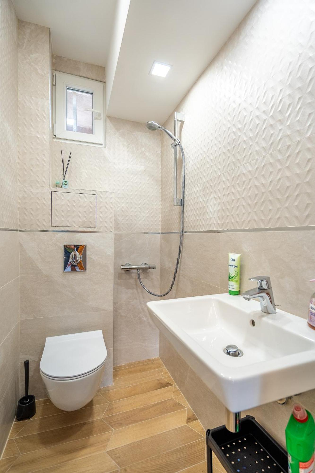 Downtown Apartment Eymi Sofia Exterior photo